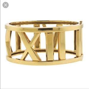 Tiffany’s Bangle Bracelet Set